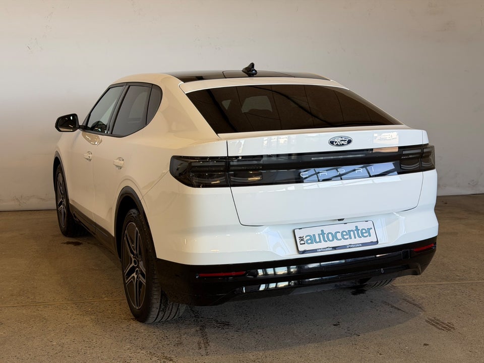 Ford Capri 77 Premium Extended Range 5d