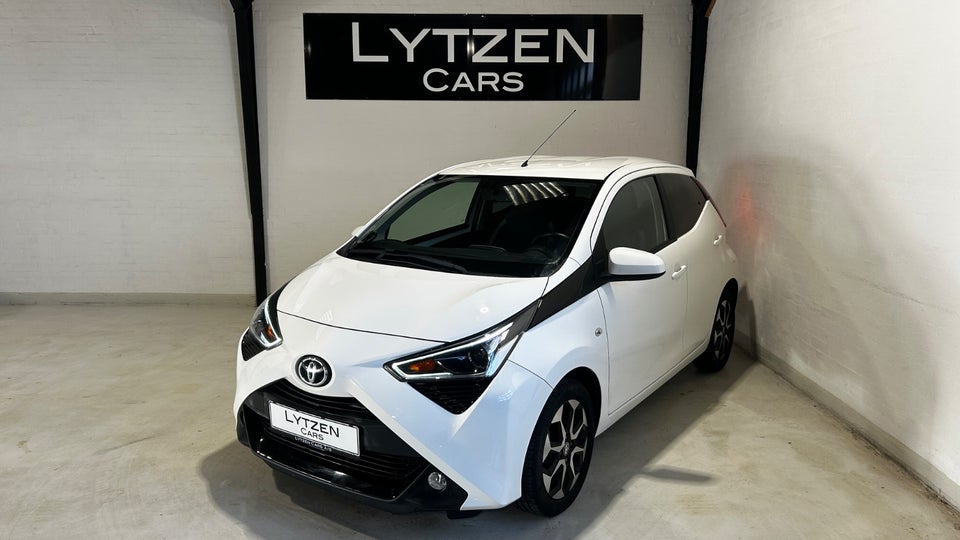 Toyota Aygo 1,0 VVT-i x-press 5d