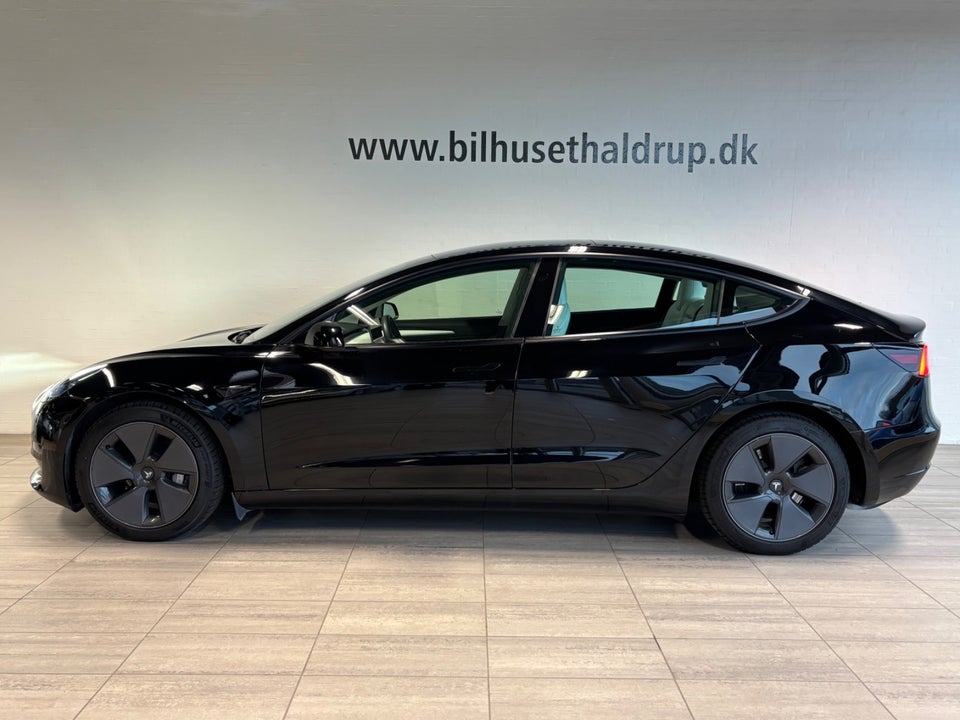 Tesla Model 3 Long Range AWD 4d