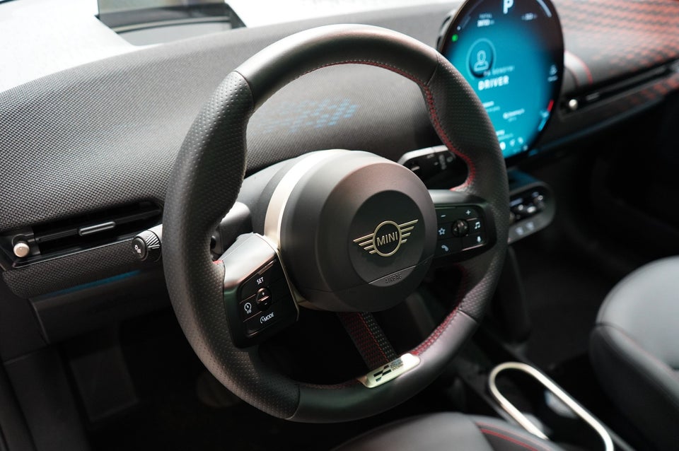 MINI Cooper E JC Works Trim XL 3d