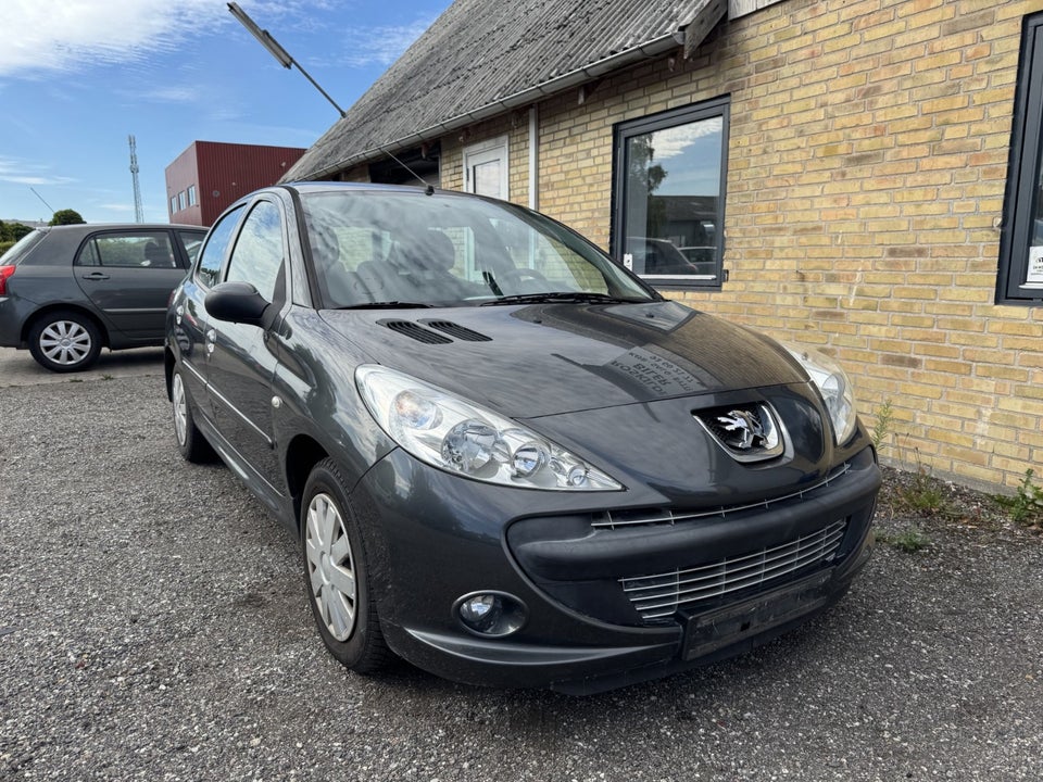 Peugeot 206+ 1,4 HDi 68 Active 5d