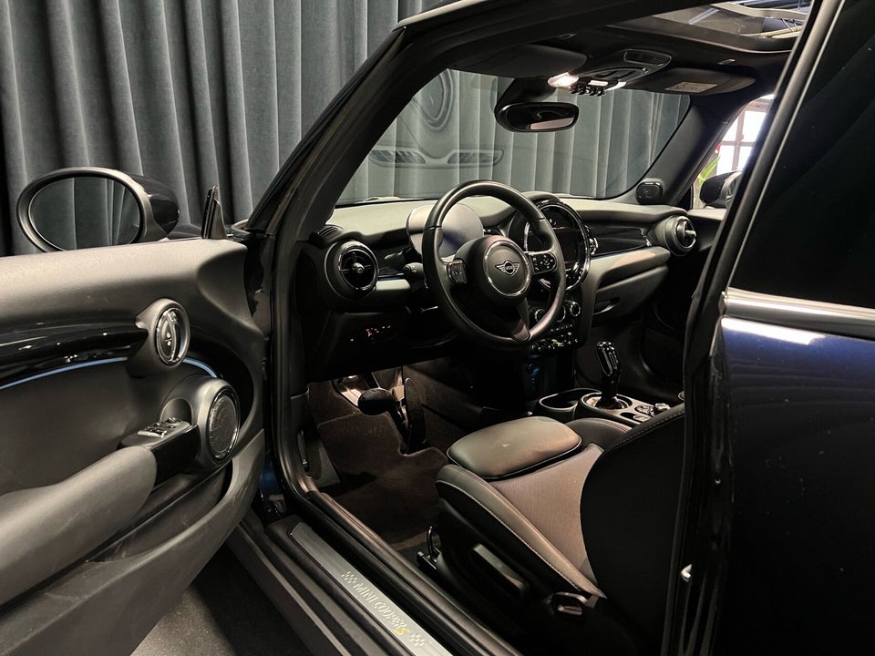 MINI Cooper SE Edition Premium Plus 3d