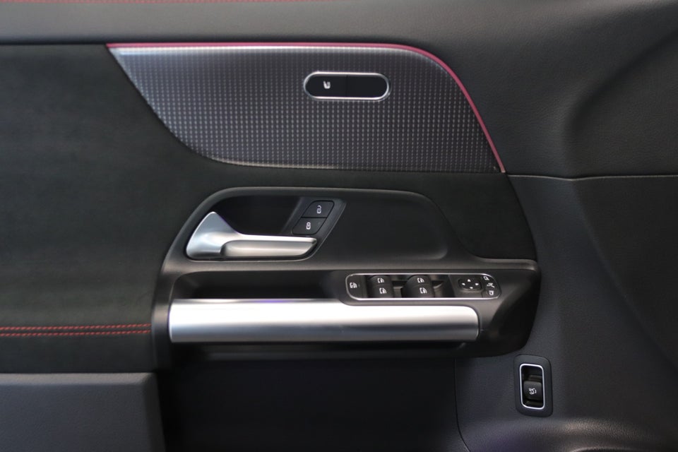 Mercedes EQA250 AMG Line 5d