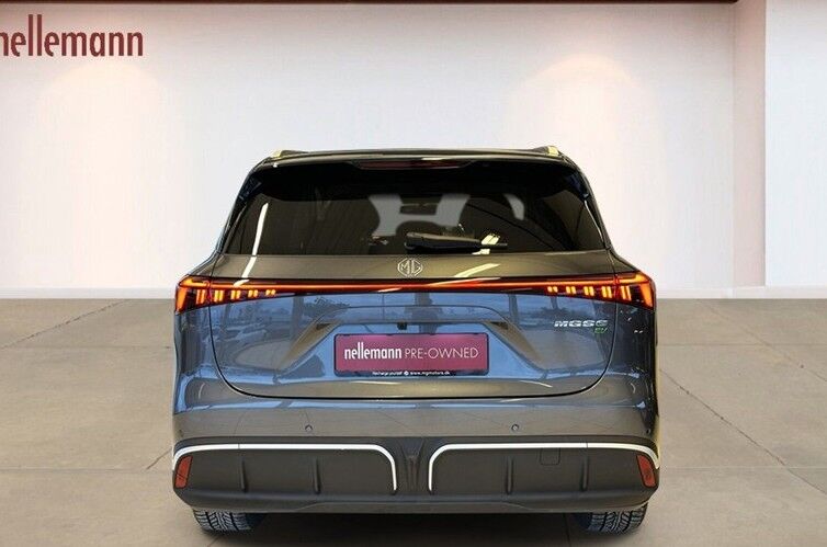MG MGS6 77 Luxury Long Range 5d