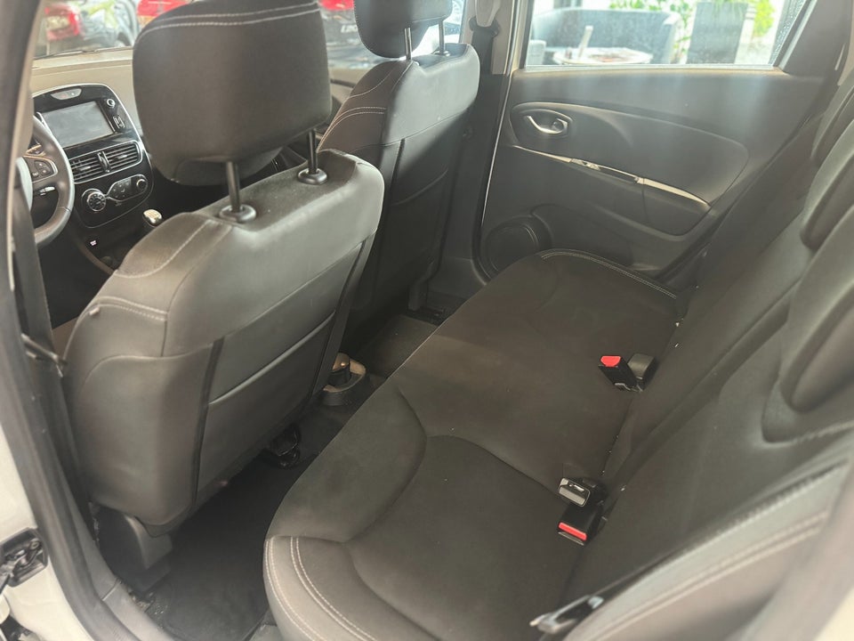 Renault Clio IV 0,9 TCe 90 Zen Sport Tourer 5d