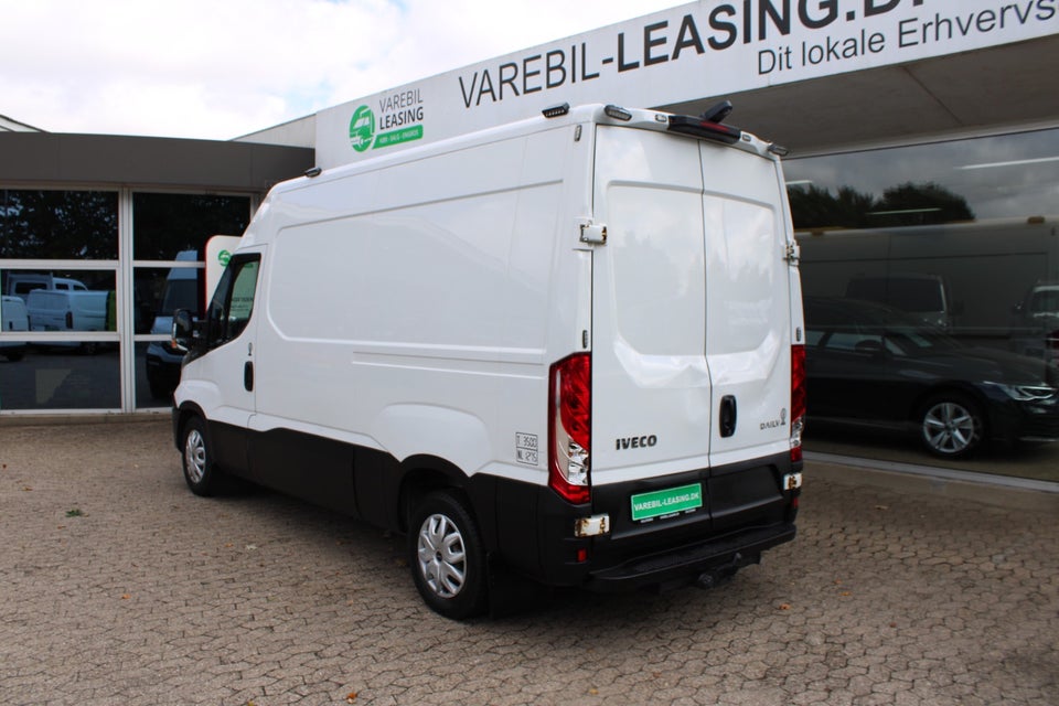Iveco Daily 2,3 35S13 10,8m³ Van AG8