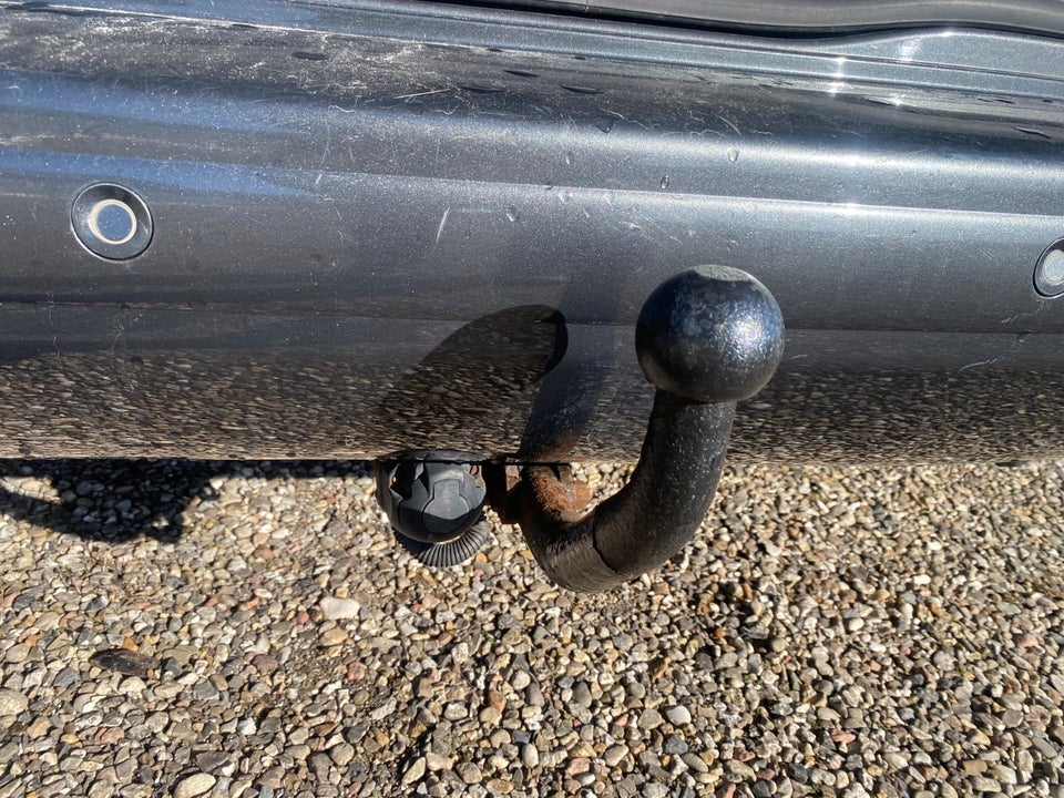 Peugeot 5008 1,6 BlueHDi 120 Style 7prs 5d