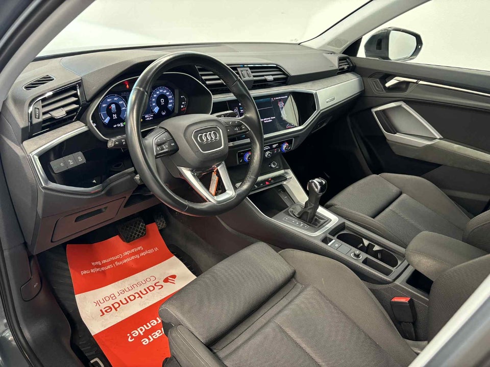 Audi Q3 45 TFSi e Attitude plus S-tr. 5d
