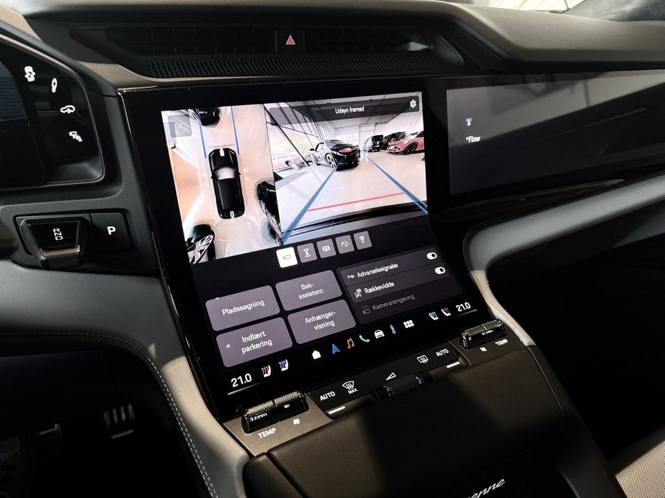 Porsche Cayenne Electric 5d