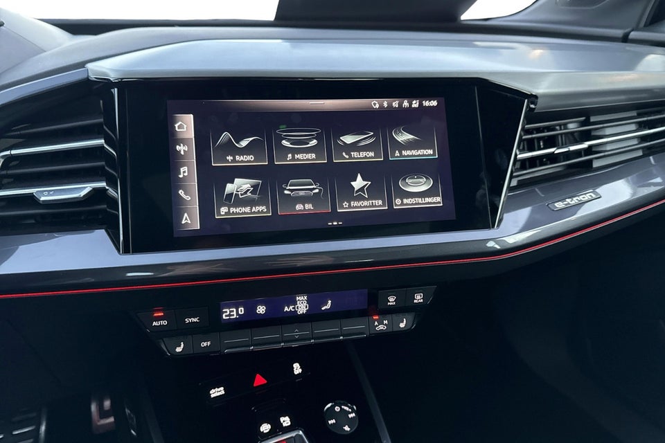 Audi Q4 e-tron 50 Attitude quattro 5d