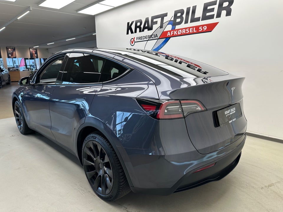 Tesla Model Y RWD 5d