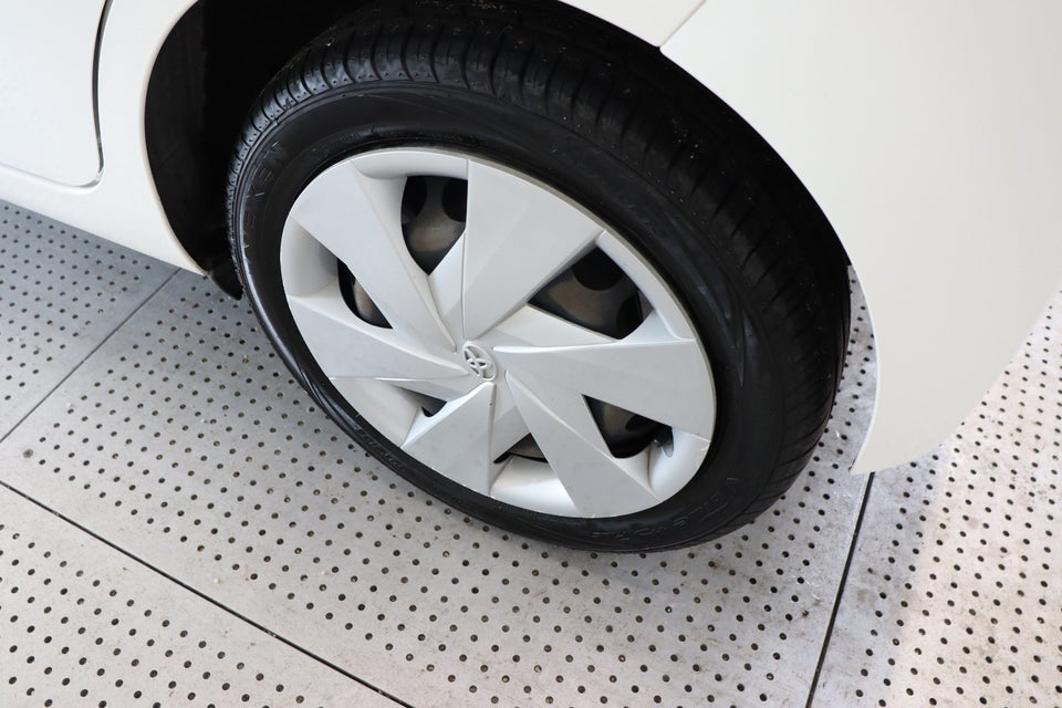 Toyota Aygo 1,0 VVT-i x-wave x-shift 5d
