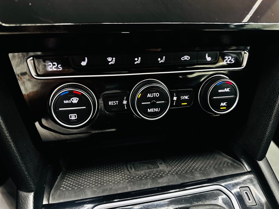 VW Passat 1,5 TSi 150 Elegance Variant DSG 5d