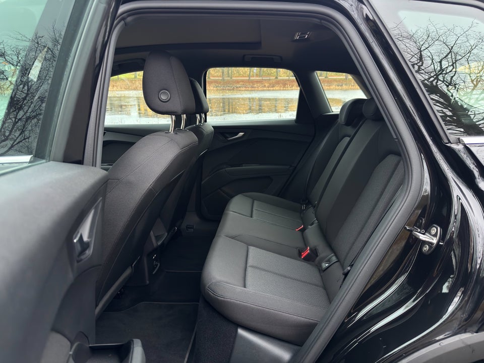 Audi Q4 e-tron 35  5d