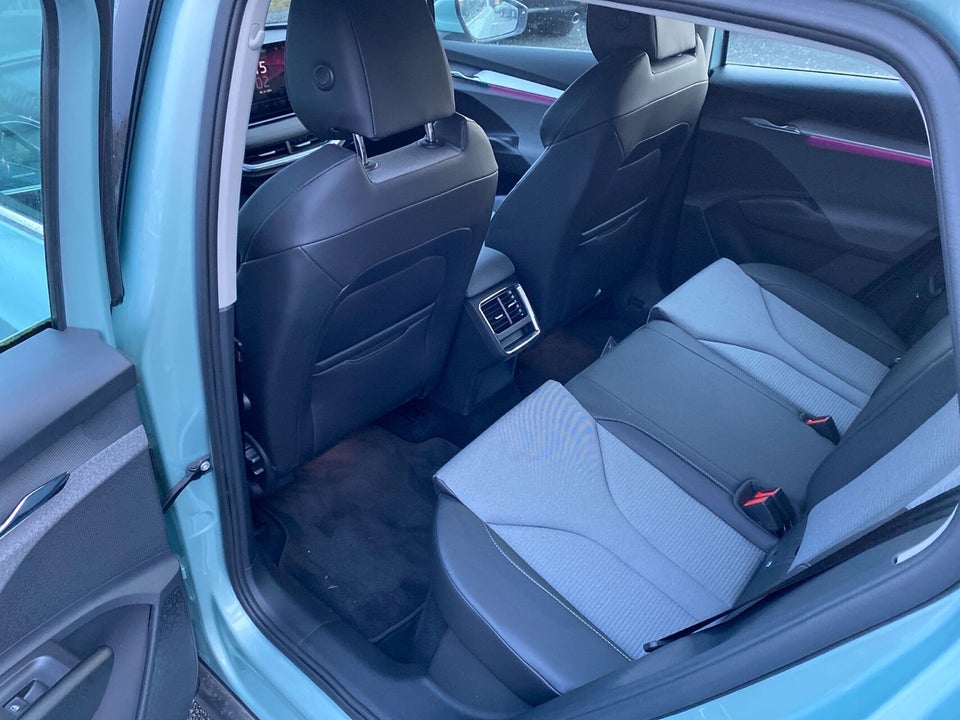 Skoda Enyaq 80 iV Loft 5d