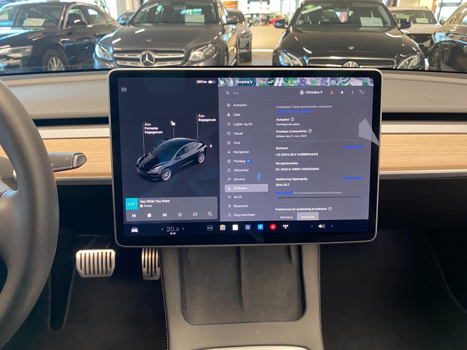 Tesla Model 3 Long Range AWD 4d