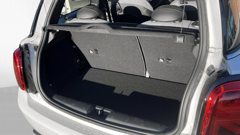 MINI Cooper SE Classic Trim 3d