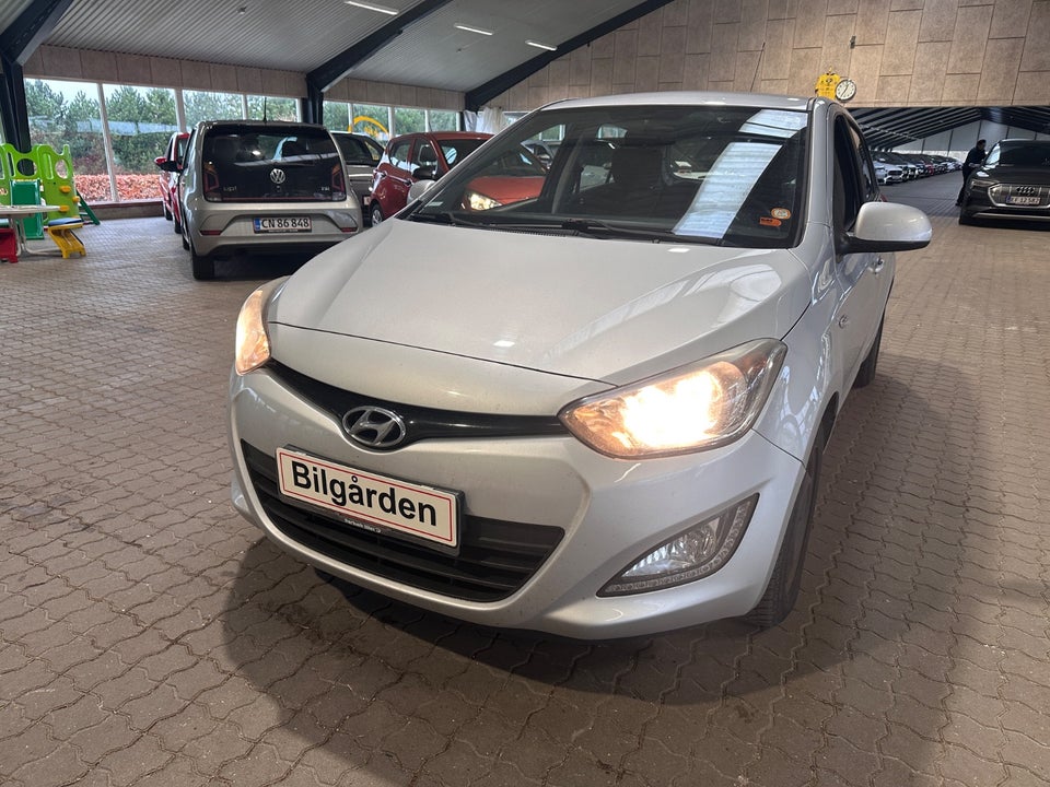 Hyundai i20 1,25 Classic XTR 5d