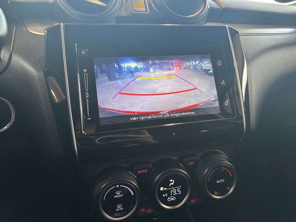 Suzuki Swift 1,0 Boosterjet mHybrid Exclusive Hit 5d