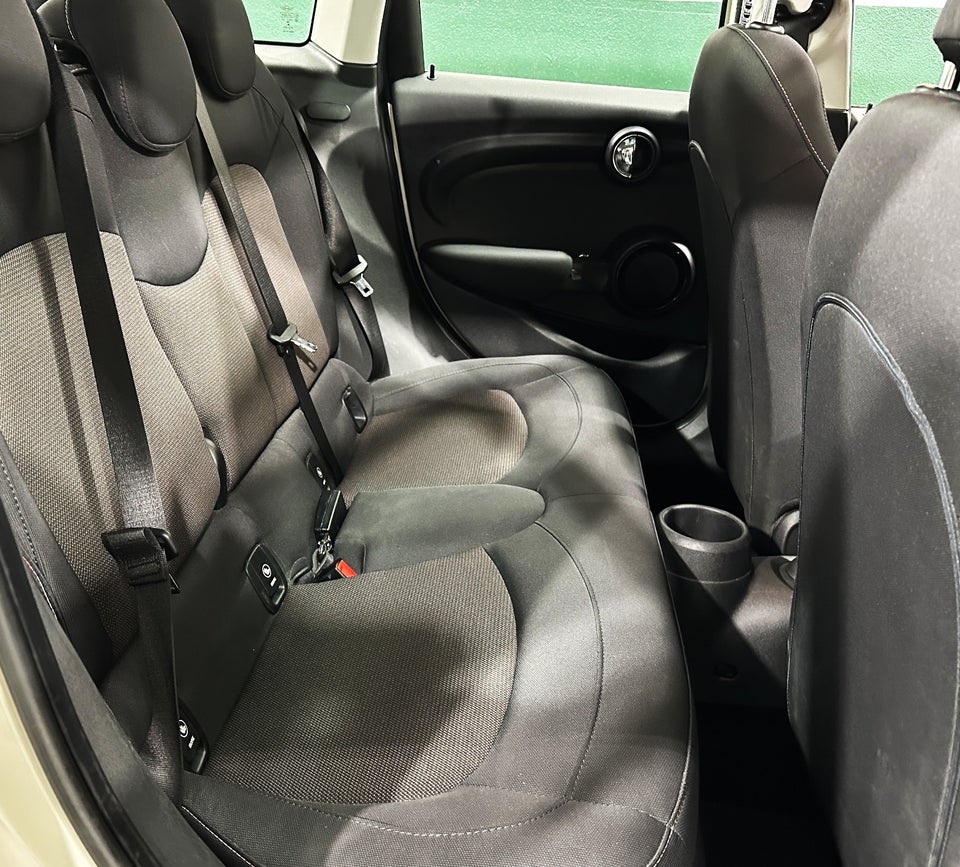 MINI Cooper 1,5 aut. 5d