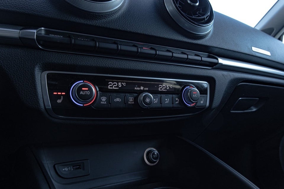 Audi A3 1,0 TFSi 116 Sport Sportback 5d