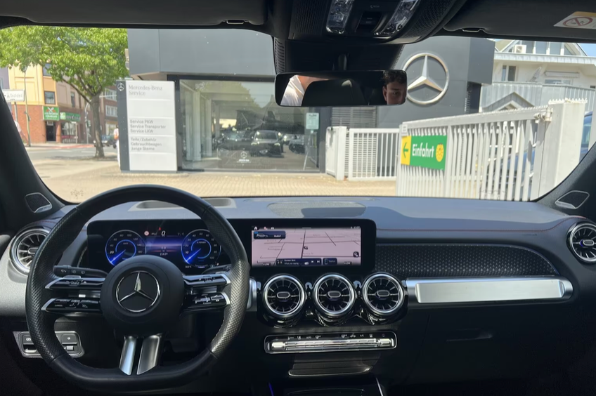 Mercedes EQB350 AMG Premium 4Matic 5d
