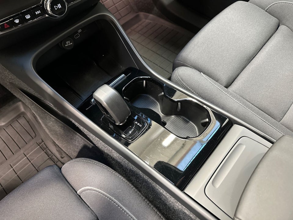 Volvo XC40 ReCharge Extended Range Core 5d