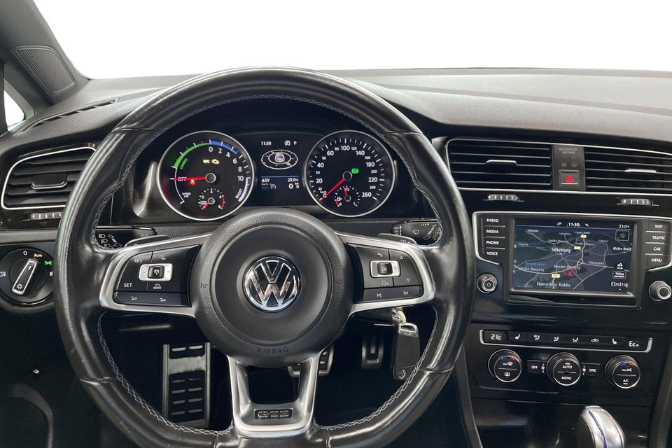 VW Golf VII 1,4 GTE DSG 5d