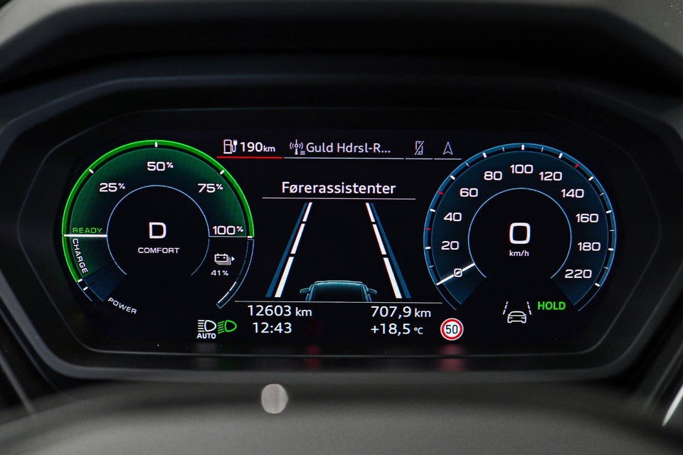 Audi Q4 e-tron 45 S-line quattro 5d