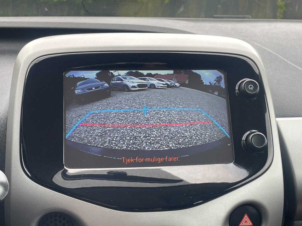 Toyota Aygo 1,0 VVT-i x-play 5d