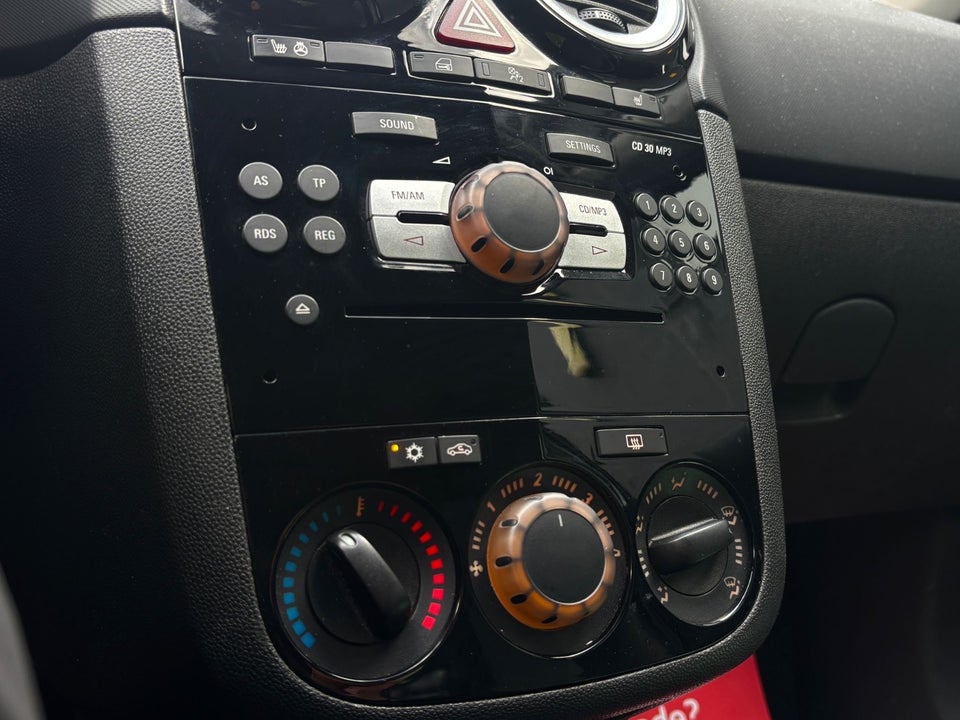 Opel Corsa 1,4 16V Cosmo 5d