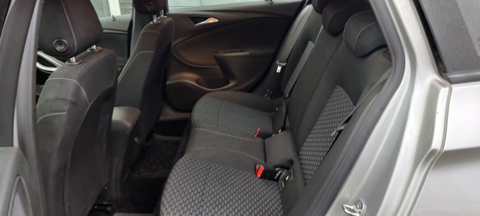 Opel Astra 1,5 D 122 Edition Sports Tourer 5d