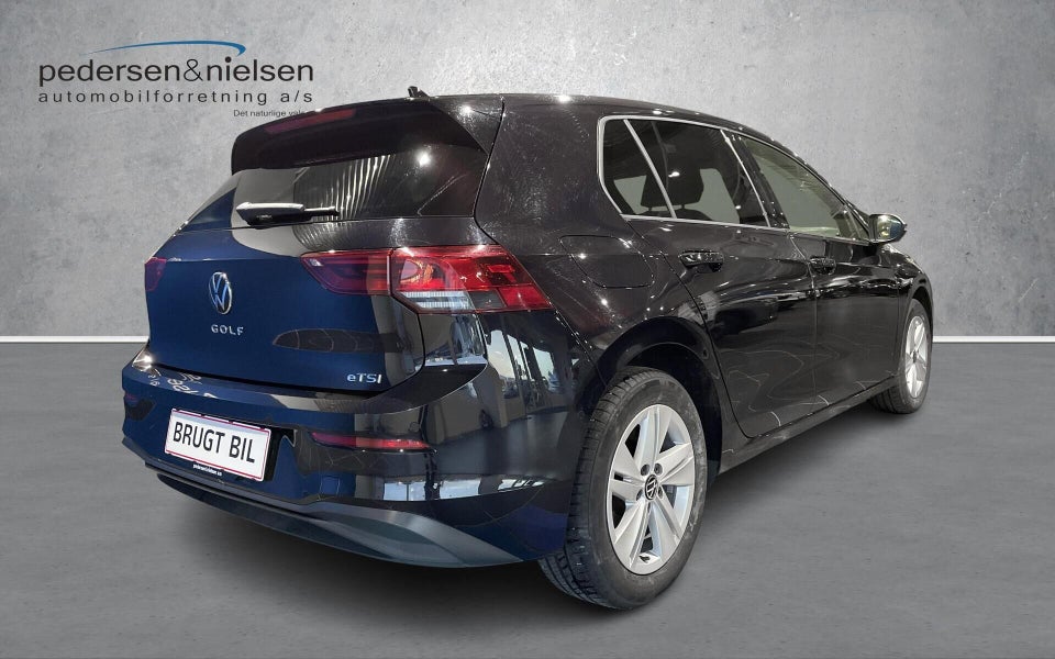 VW Golf VIII 1,5 eTSi 130 Life DSG 5d