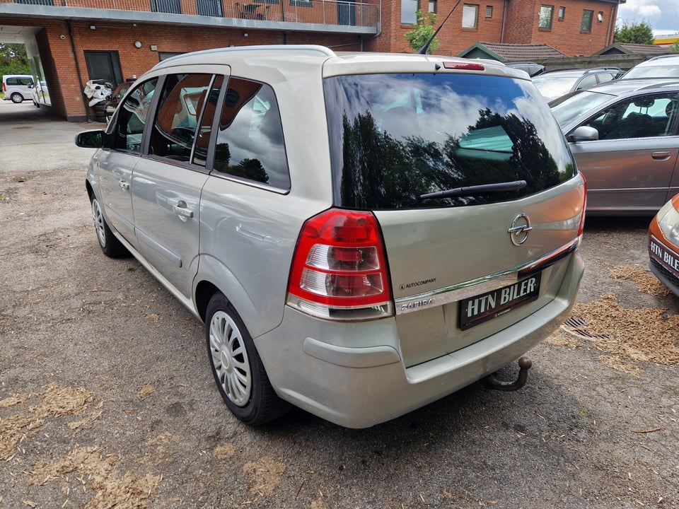 Opel Zafira 1,8 16V Limited 7prs 5d