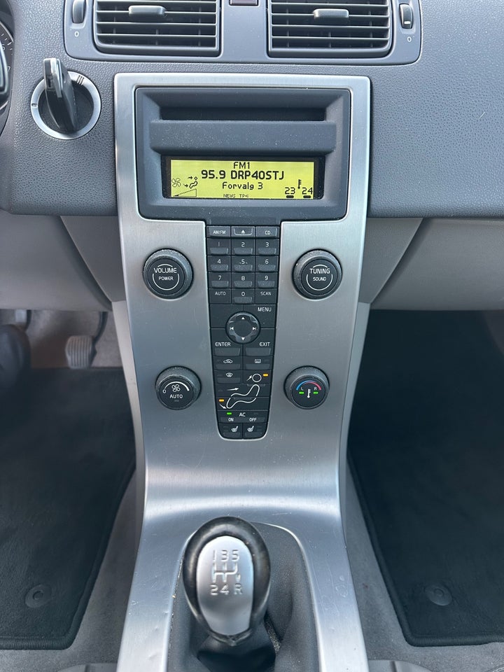 Volvo V50 1,8 Kinetic 5d