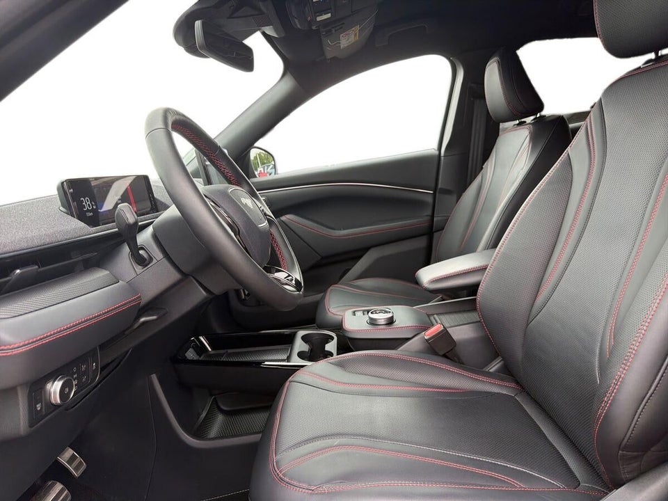 Ford Mustang Mach-E 70 Standard Range AWD 5d