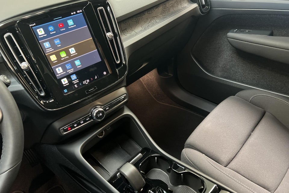 Volvo XC40 ReCharge Extended Range Core 5d