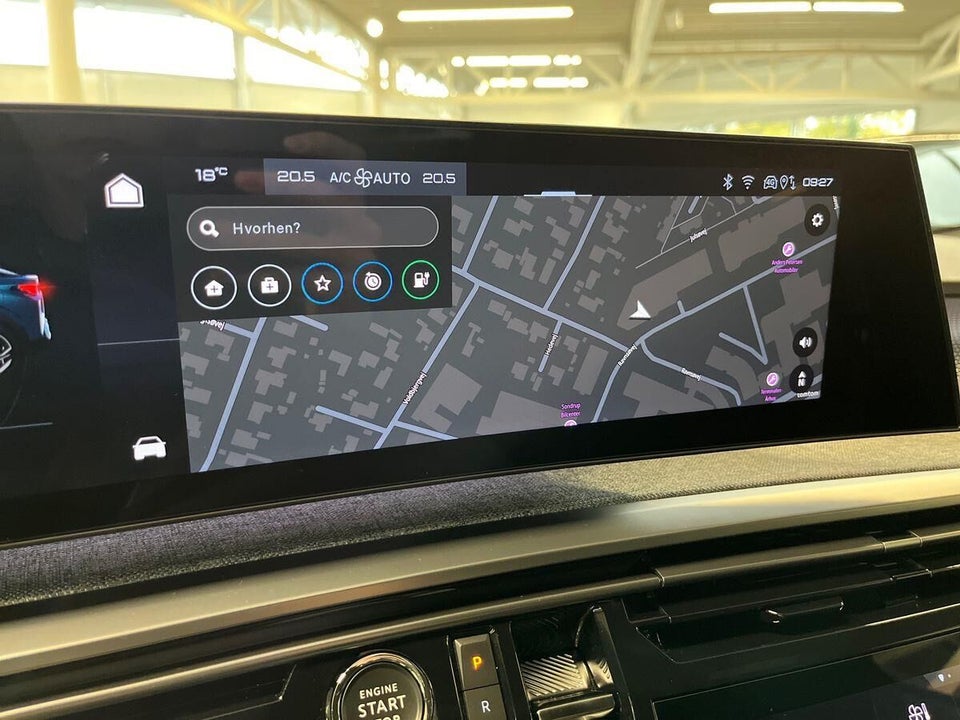 Peugeot e-3008 77 GT 5d