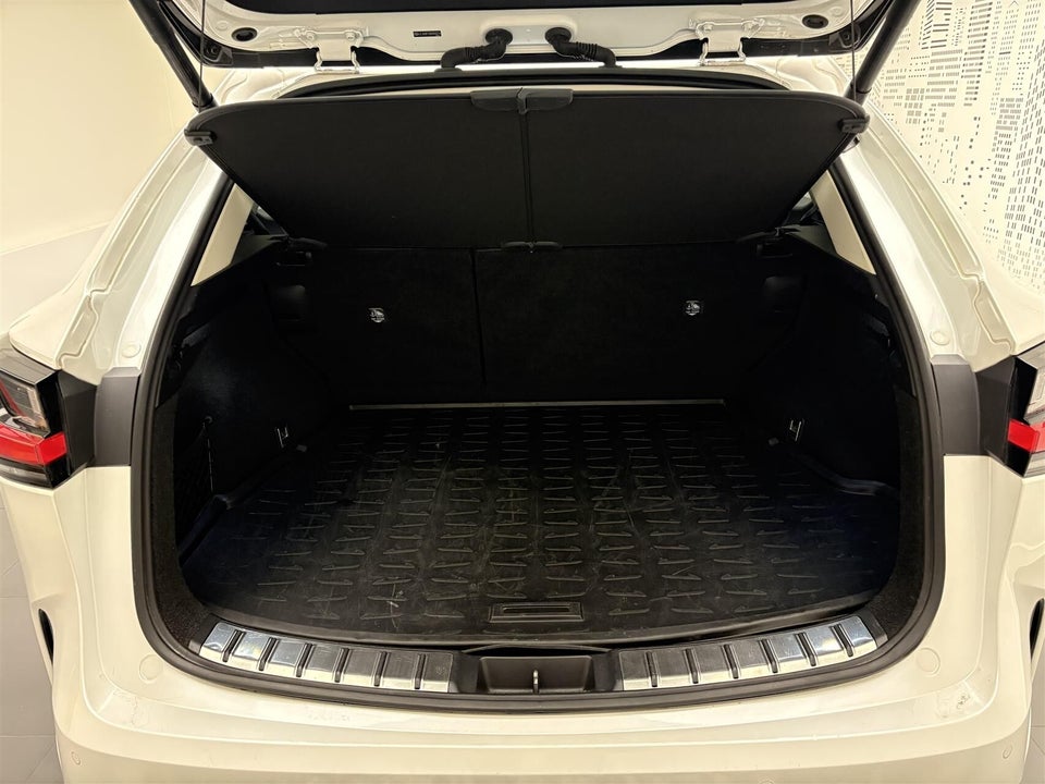 Lexus NX450h+ 2,5 Luxury aut. AWD 5d