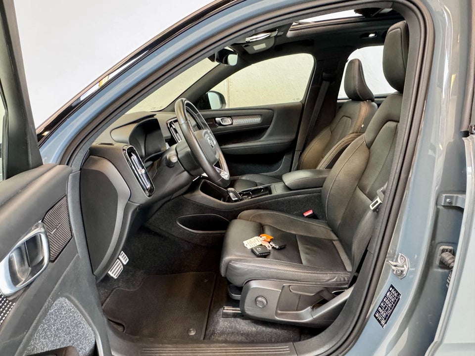 Volvo XC40 P8 ReCharge Twin R-Design 5d