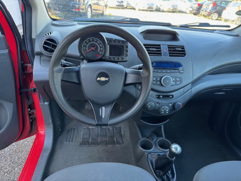 Chevrolet Spark 1,0 LE 5d