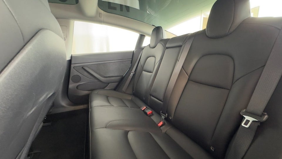 Tesla Model 3 Long Range AWD 4d