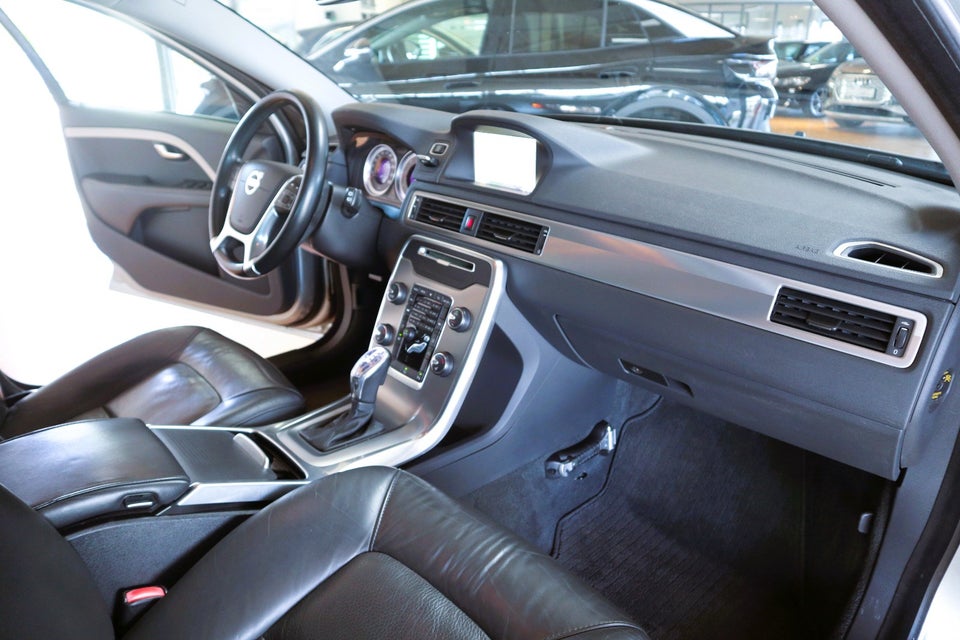 Volvo V70 2,0 D4 163 Summum aut. 5d