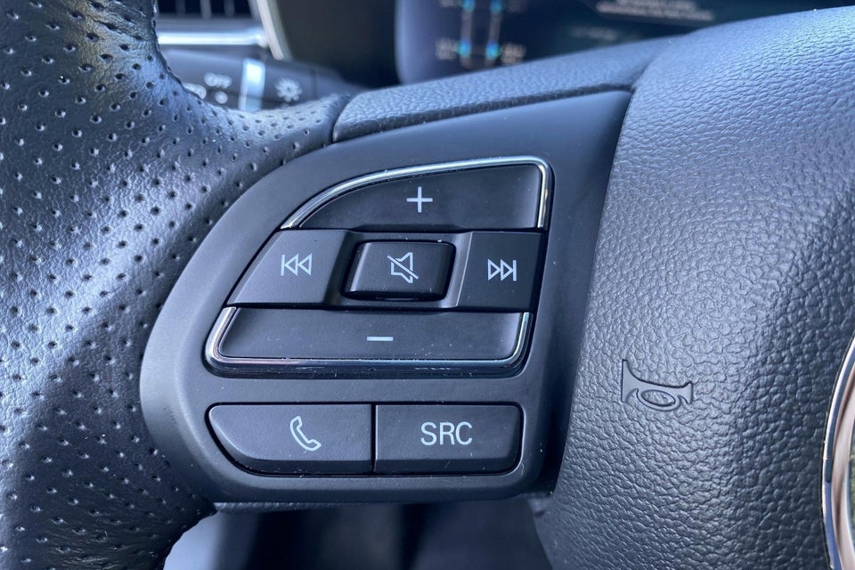 MG Marvel R Performance 5d