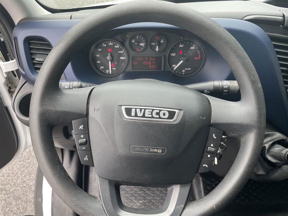 Iveco Daily 2,3 35S16 16m³ Van