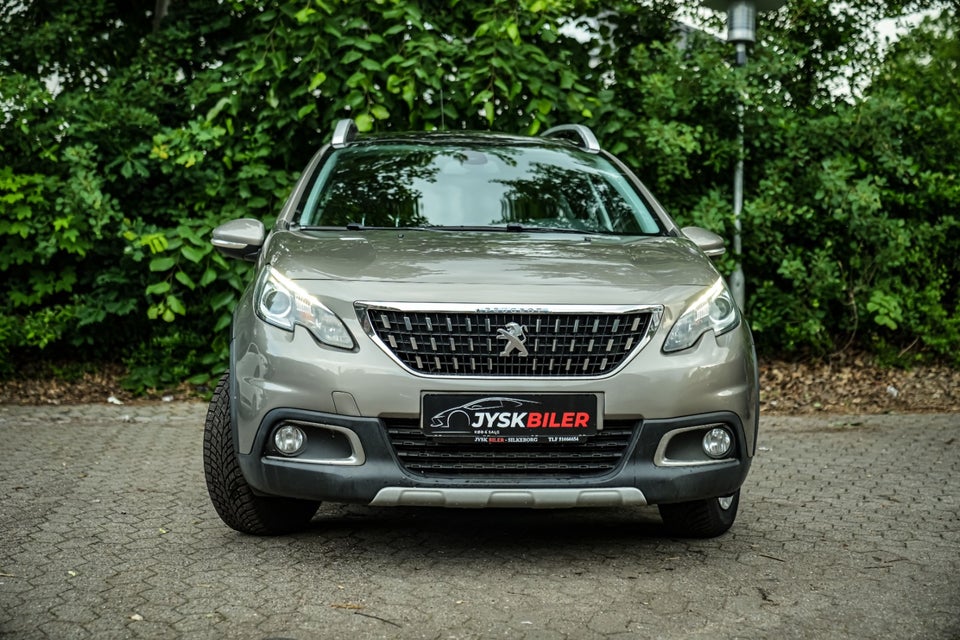 Peugeot 2008 1,6 BlueHDi 100 Allure Sky 5d