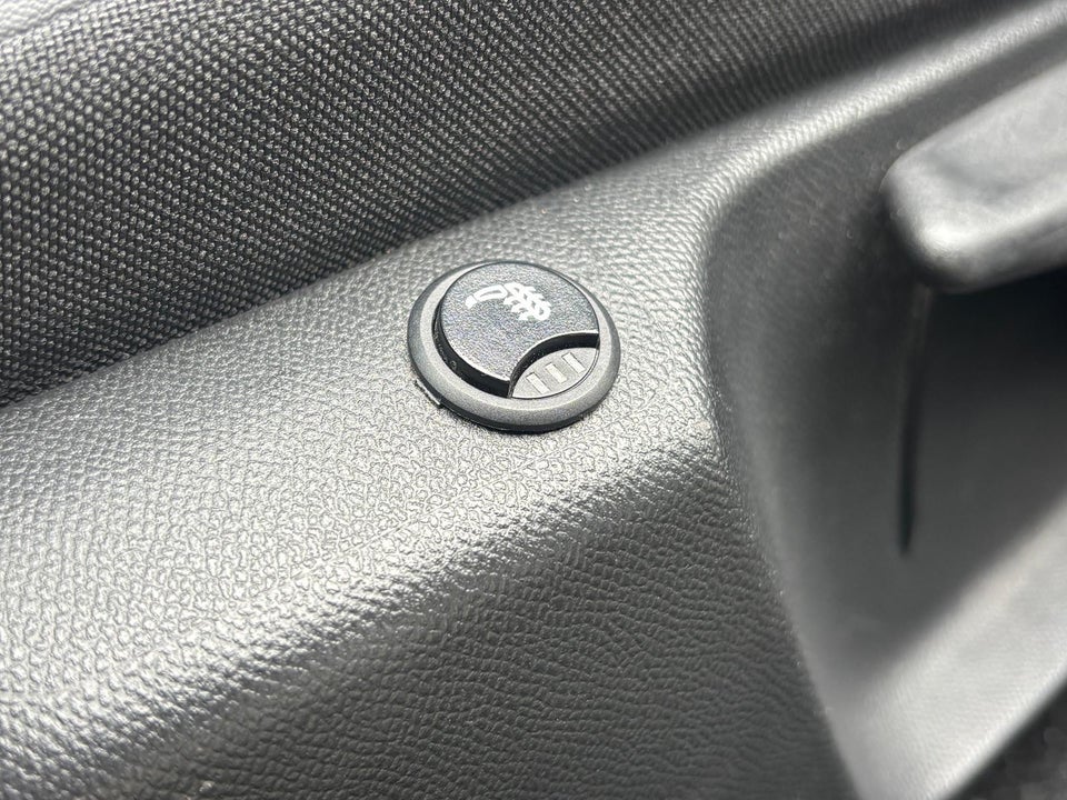 Peugeot 208 1,2 PureTech 100 Allure EAT8 5d