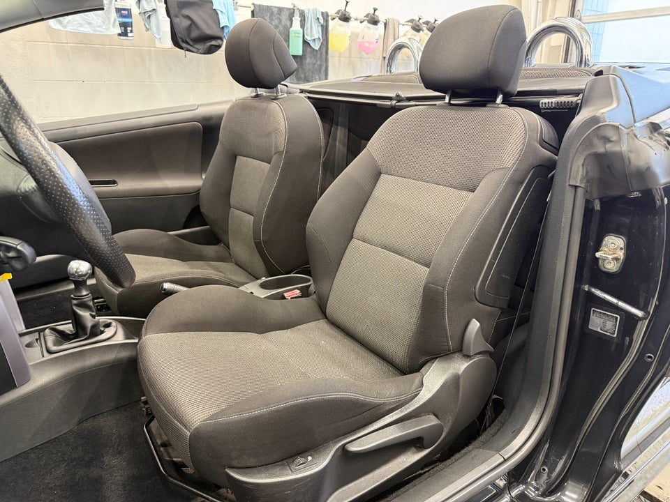 Peugeot 207 1,6 CC 2d