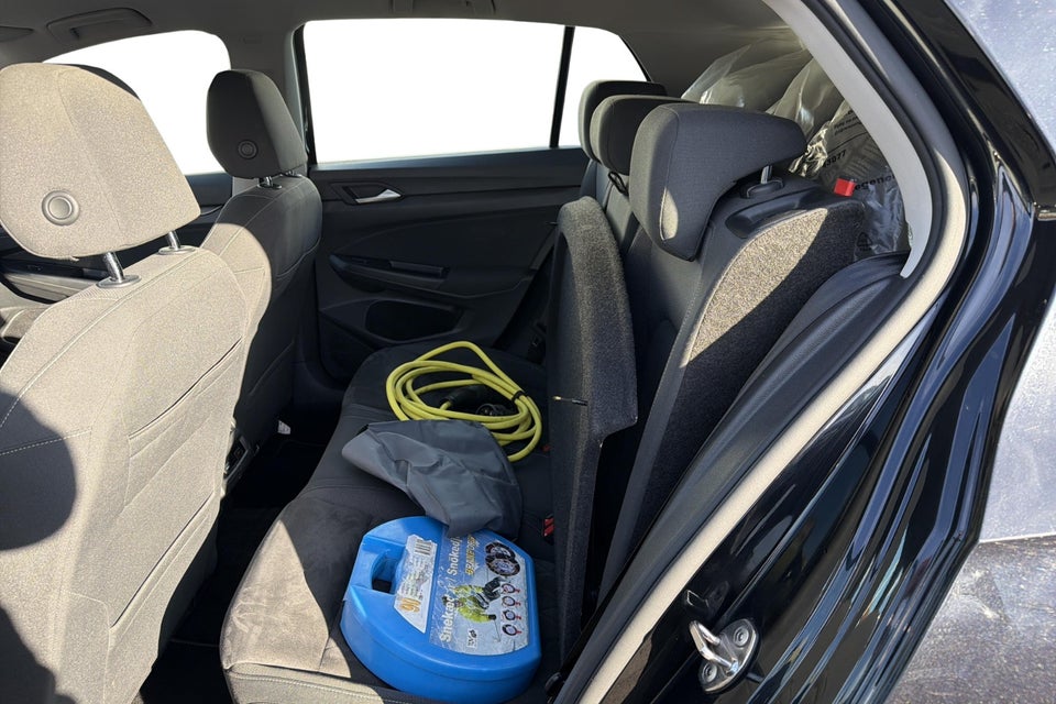 VW Golf VIII 1,4 eHybrid DSG 5d