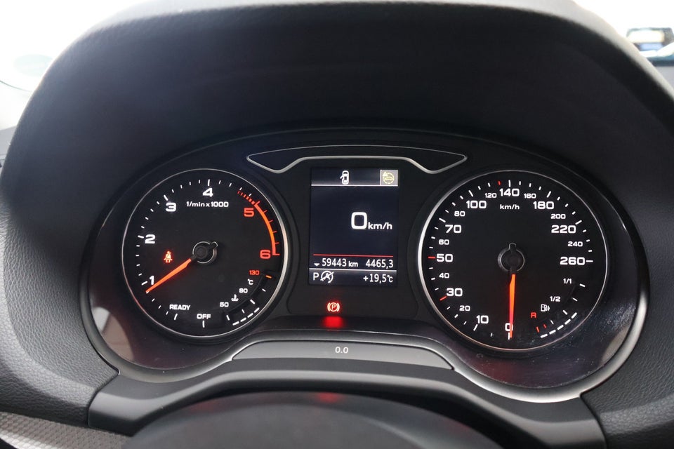 Audi Q2 30 TDi Prestige S-tr. 5d